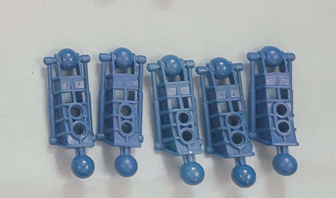 Knockoff Blue, Metru Leg (1x)