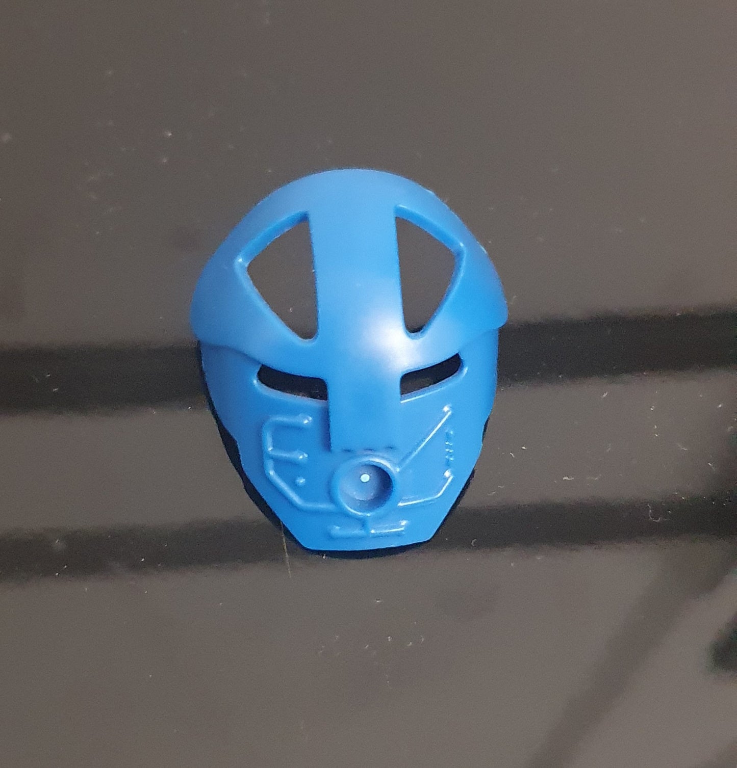 Knockoff Blue, Komau (1x)