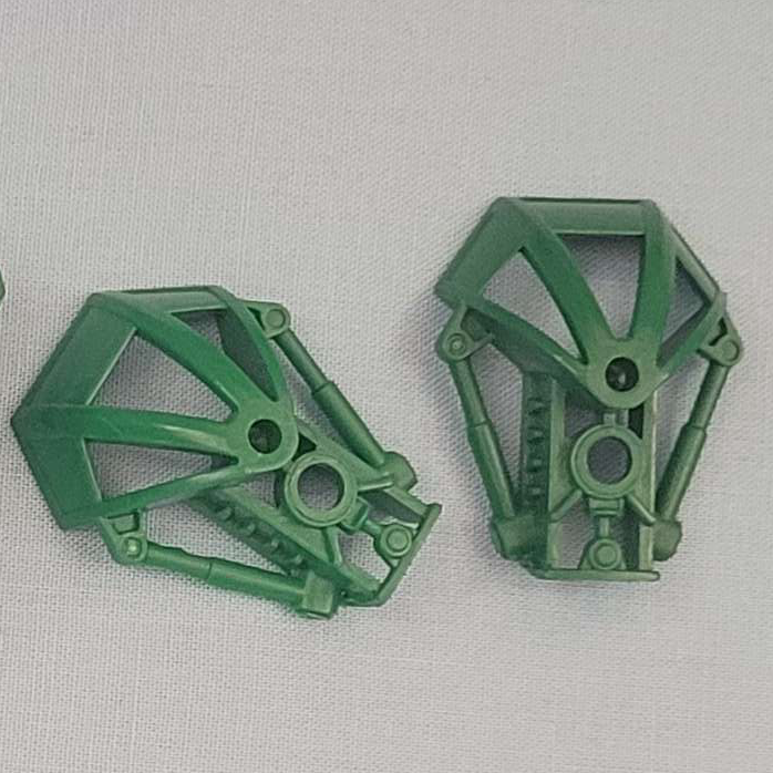 Knockoff Green, Malformed Metru Shoulderpad (1)