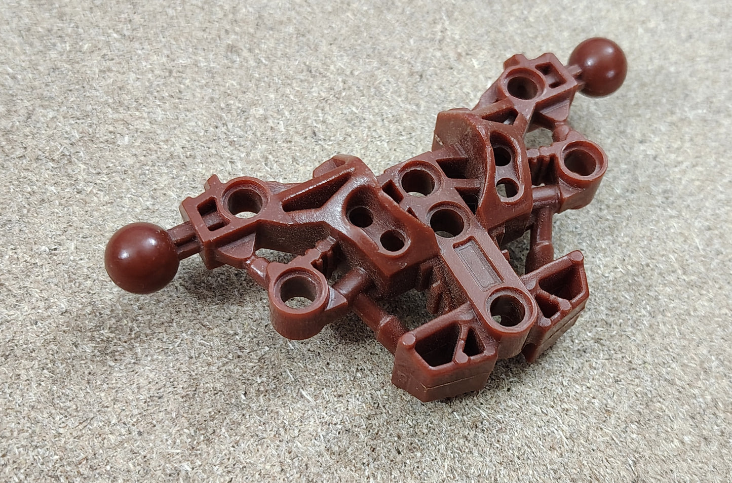 Off-Reddish Brown Piraka Body
