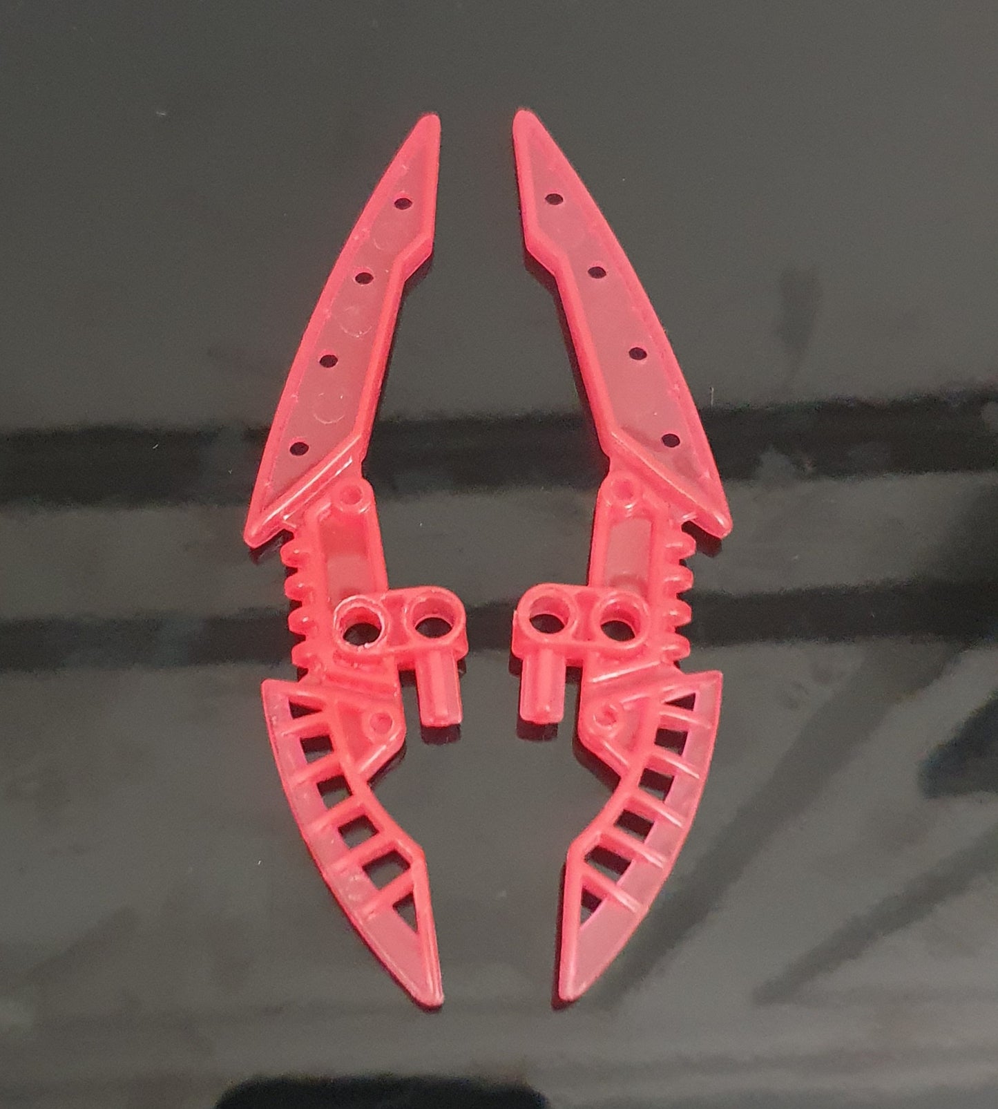 Knockoff Trans-Dark Pink, Light Staff (1x)