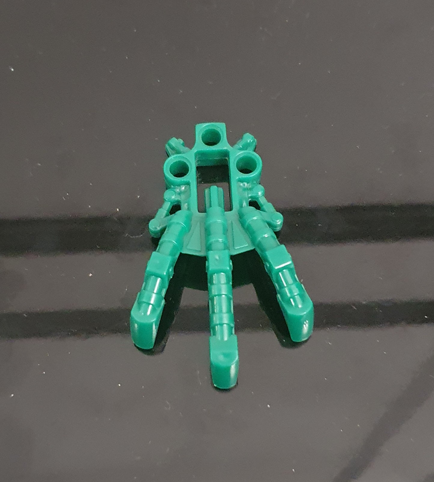 Knockoff Green, Piraka Foot (1x)