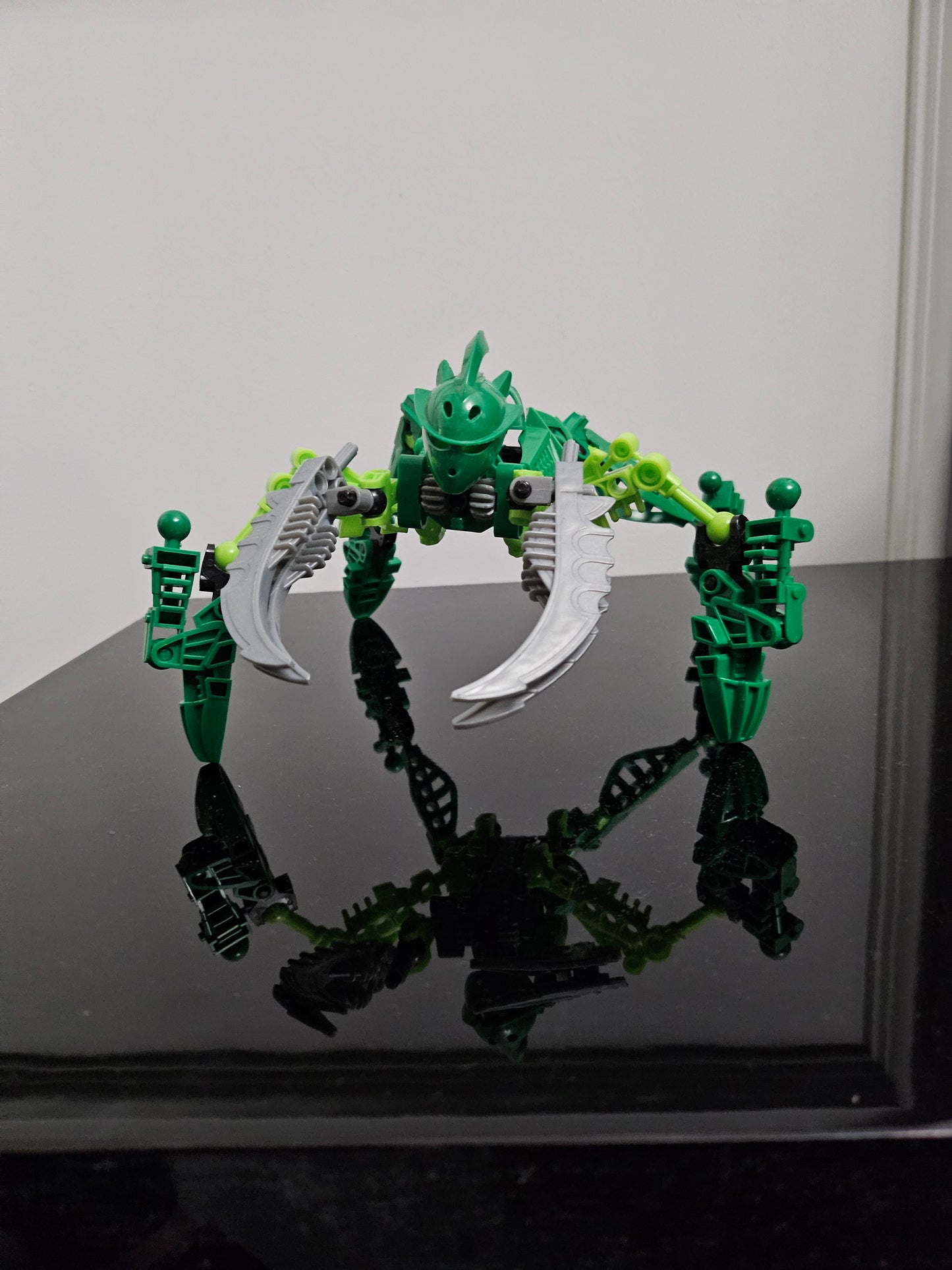 Verbis (Visorak) (Glopo Dreambuilder Knockoff-Bionicle)
