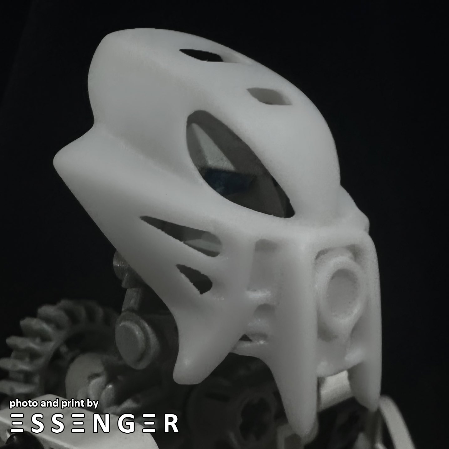 SID_M60 Kanohi Kholsa, Mask of Temporal Anchoring, Essenger