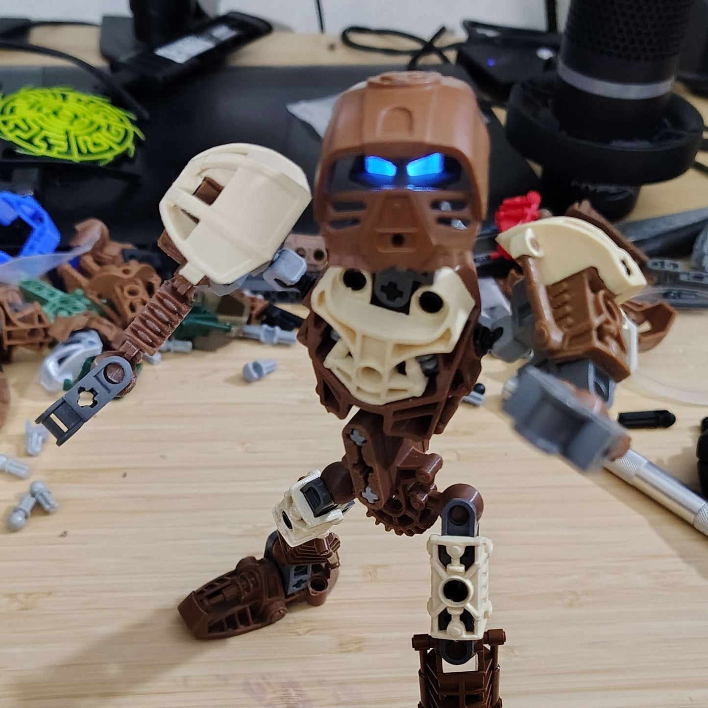Evaneticsart Articulated Metru Body kit