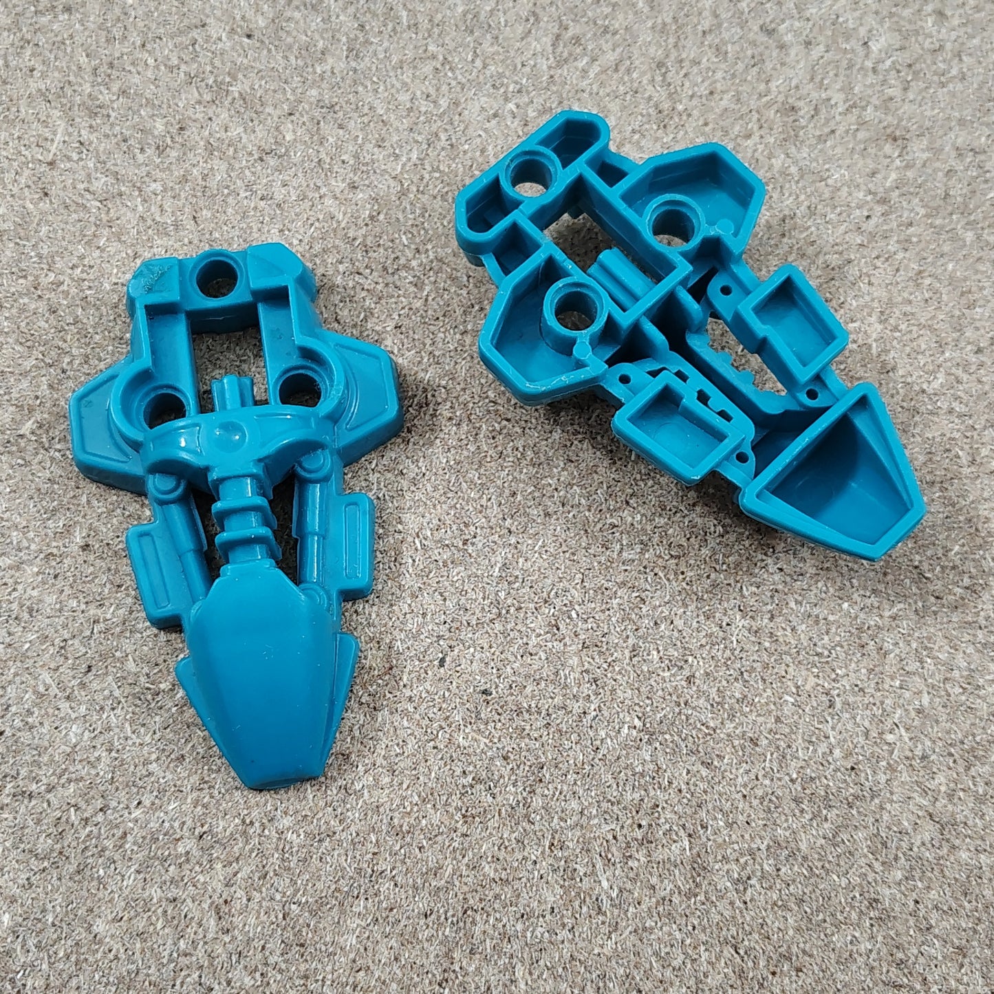 Dark Turquoise, Rahkshi Feet (2x)