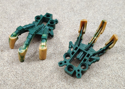 Metru Green to Pearl Gold, Piraka Claw Feet (2x)