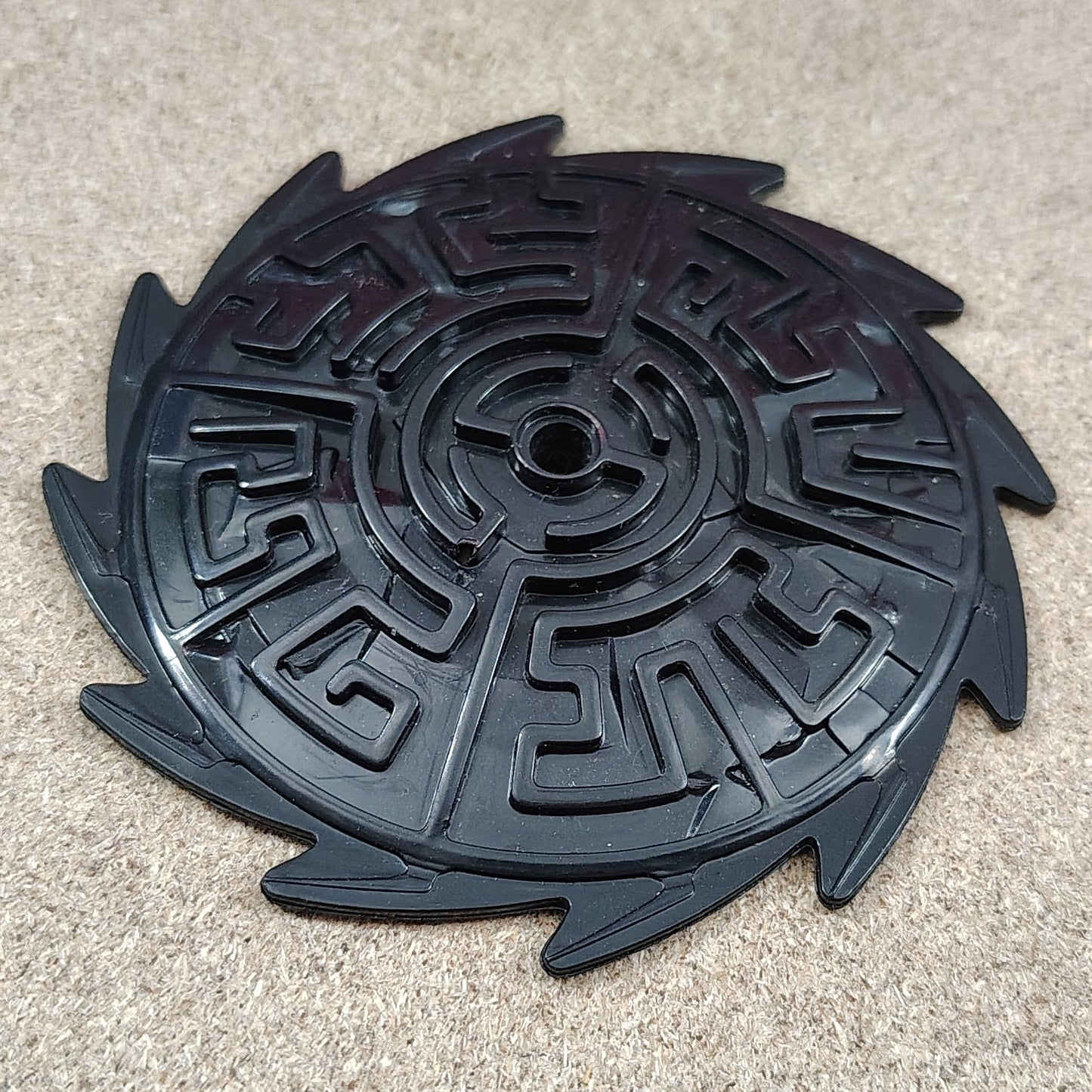 Black Skrall Shield