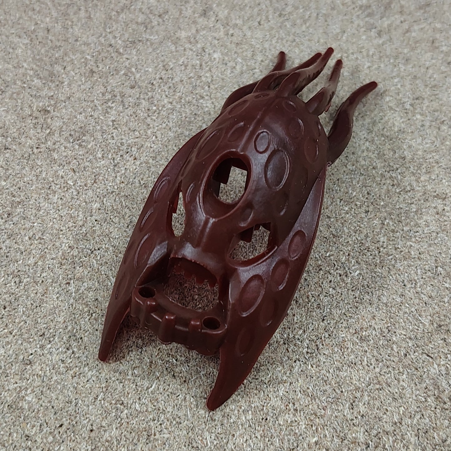 Metru Red Kalmah Head