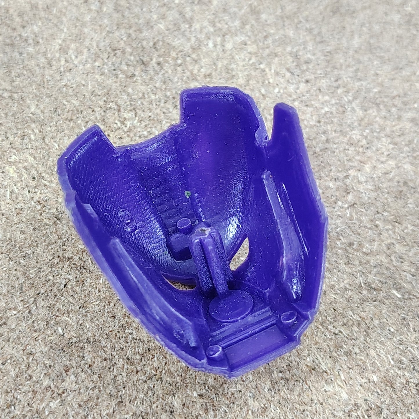 Weird G2 Hau with Axle, G2 Purple (maybe for Glatorian Head)